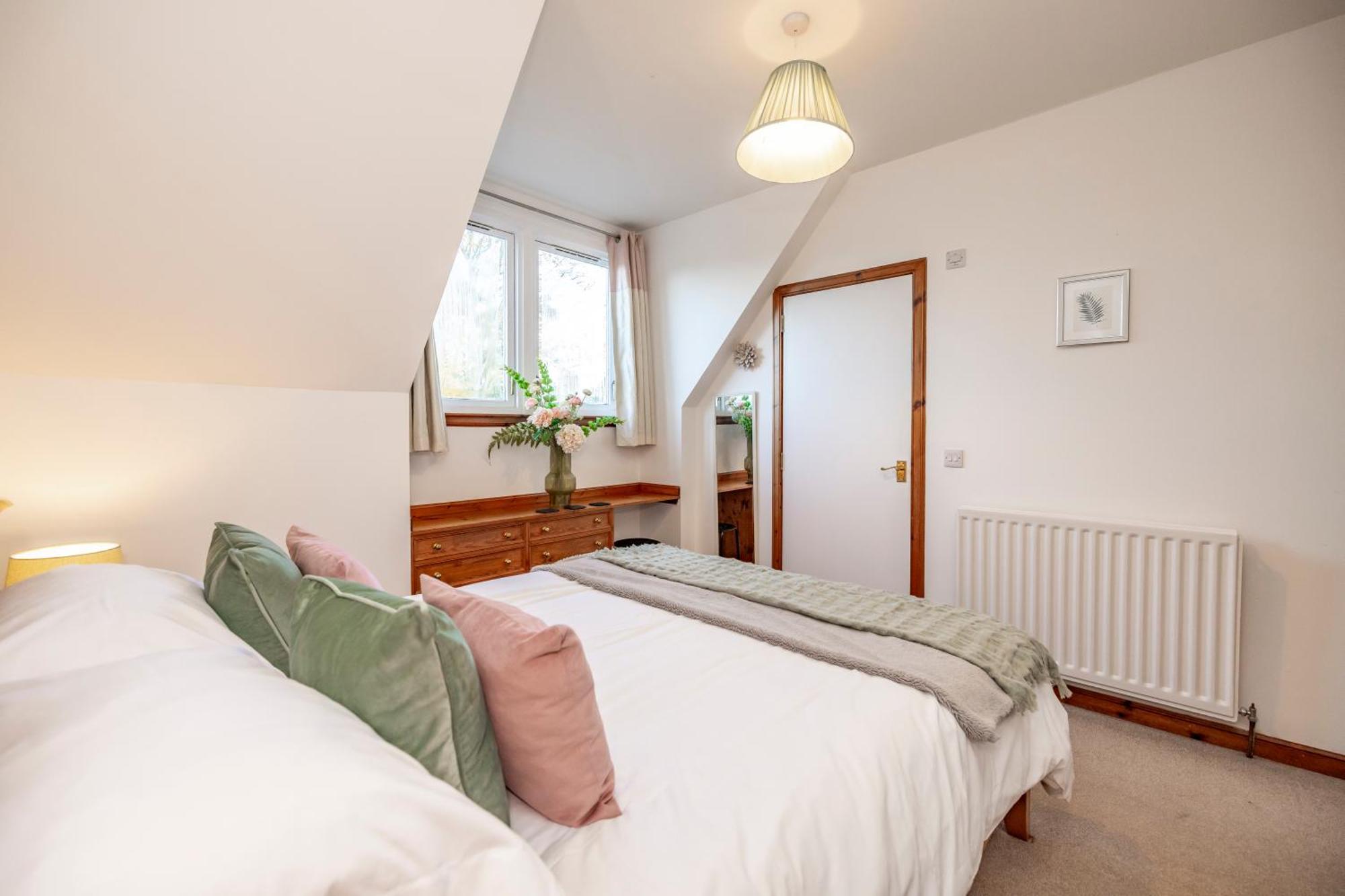 Bright House With Garden & Patio In Market Town Inverurie Exterior foto