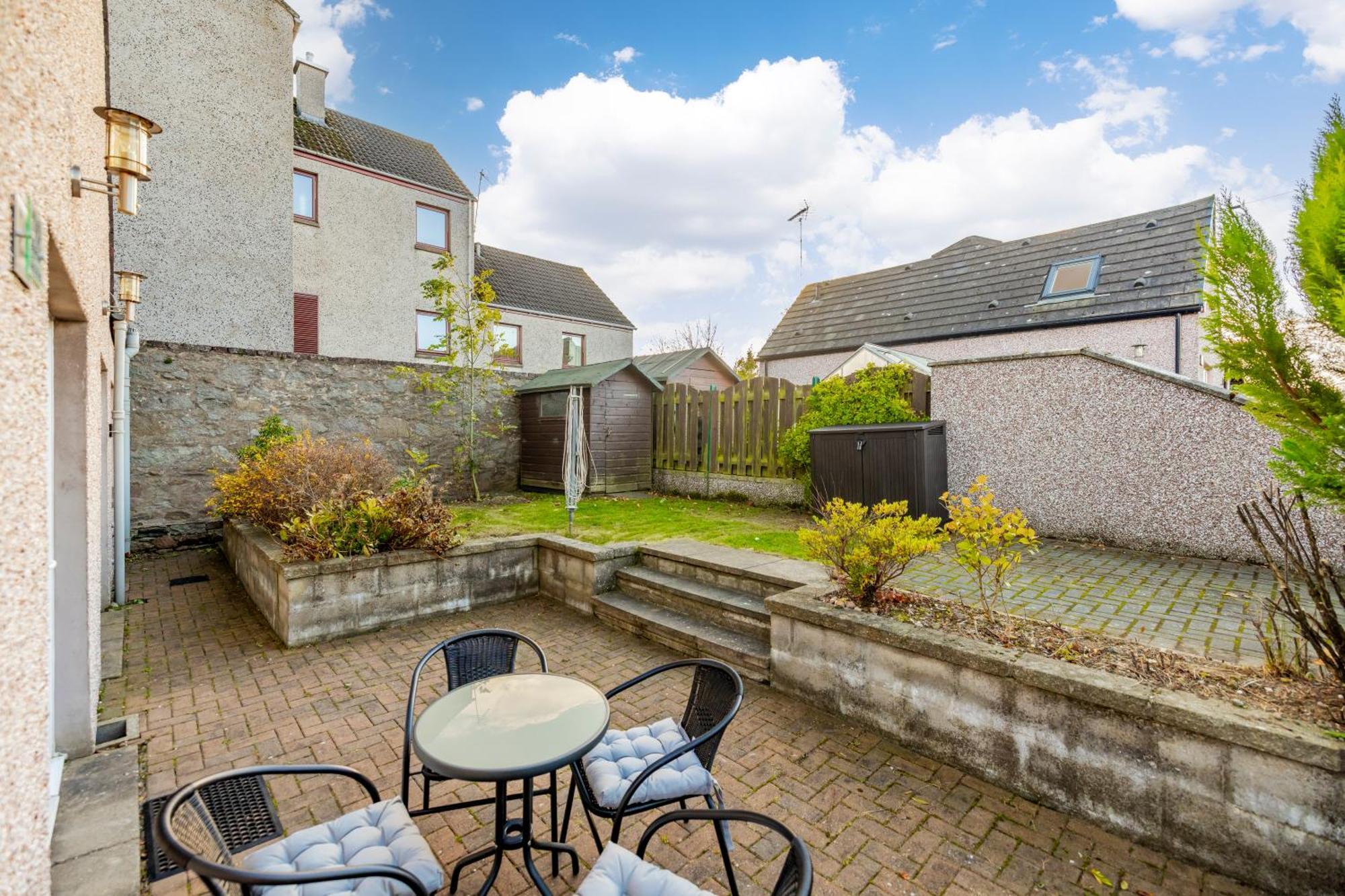 Bright House With Garden & Patio In Market Town Inverurie Exterior foto